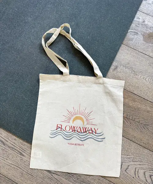 Tote Bag Flowaway Yoga Retreats avec logo